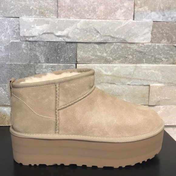 UGG Women's Classic Ultra Mini Platform - Picture 5 of 12